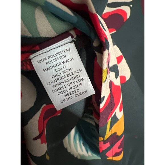 2 Piece Ann Taylor Factory & LOFT Sleeveless Floral Blouses Bundle - Picture 10 of 11